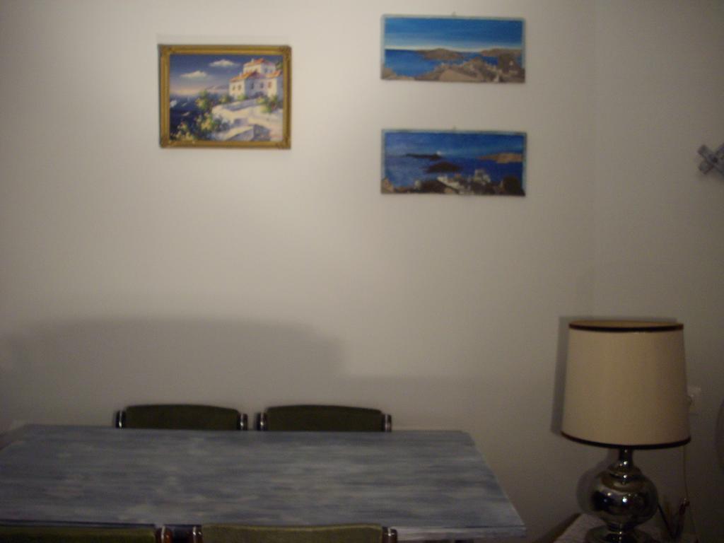 Lilly'S Appartments Athens Room photo
